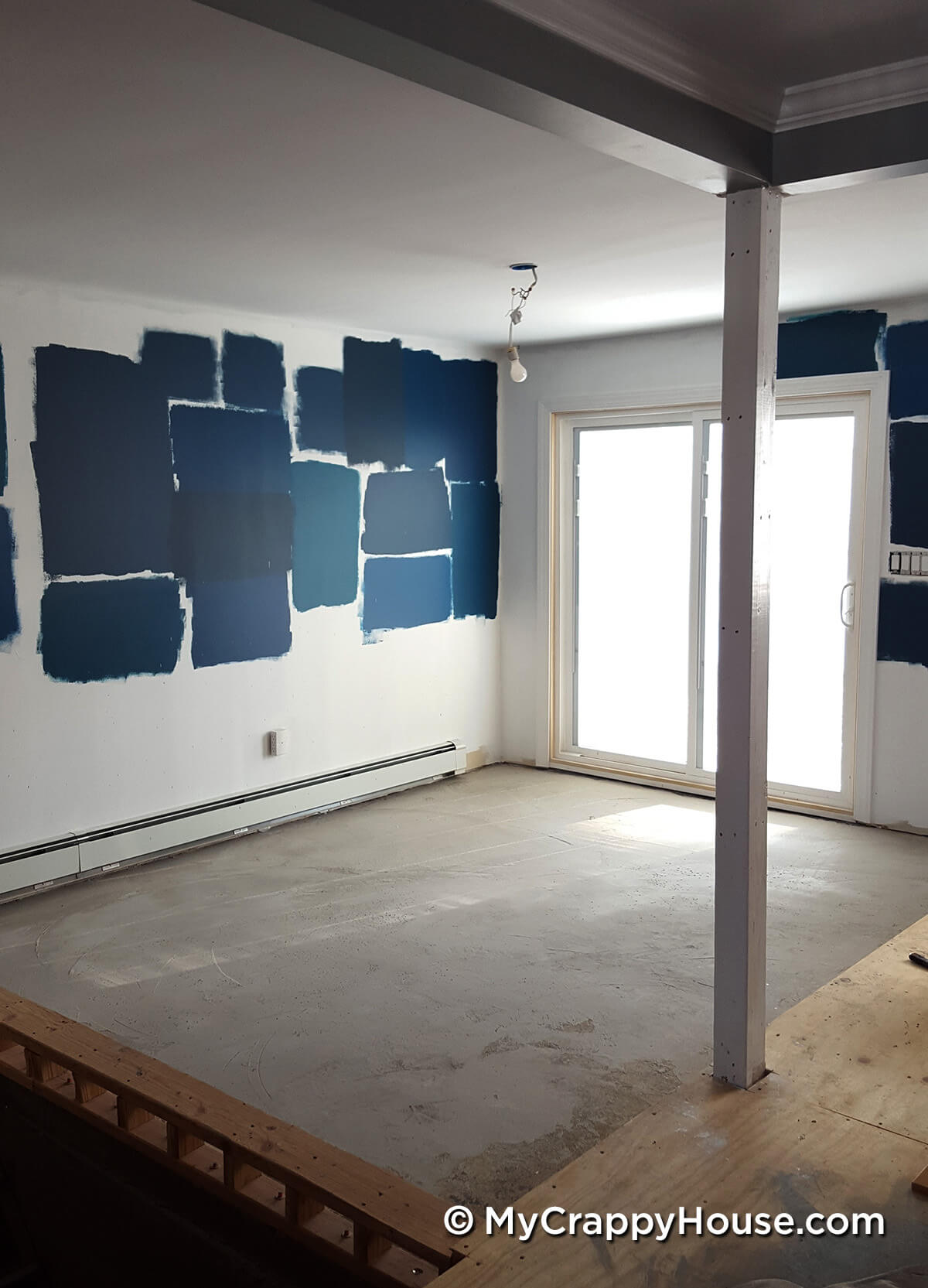 Dining room with concrete floor