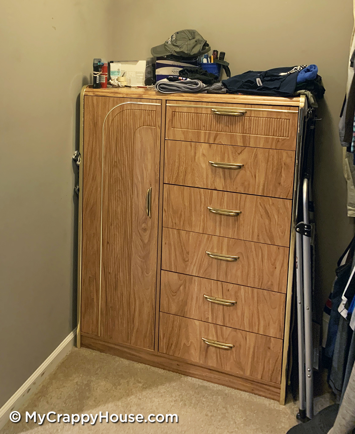 https://mycrappyhouse.com/wp-content/uploads/2021/03/Chest-of-drawers-in-closet_1200px.jpg